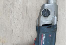 Location outil Perceuse à percussion électrique Bosch près de Laval
