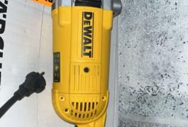 Location outil Disqueuse 230mm Dewalt près de Tourcoing