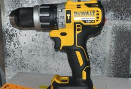 Location outil Visseuse perceuse Sans-fil Dewalt près de Tourcoing