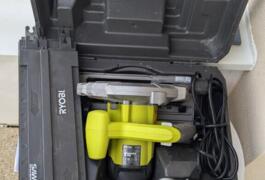 Location outil Scie circulaire à bois électrique Ryobi près de Ozoir la ferriere