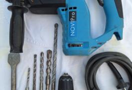 Location outil Perforateur burineur électrique près de Verrieres en anjou