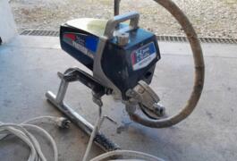 Location outil Pistolet à peinture airless électrique près de Chèzeneuve