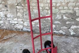 Location outil Diable manutention pliant près de Saint-Gervais-les-Trois-Clochers
