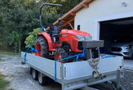 Location outil Remorque double essieux Plus de 750kg près de Rouillac