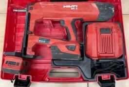 Location outil Cloueur électrique Hilti près de Roquebrune-sur-Argens