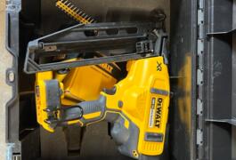 Location outil Cloueur électrique Dewalt près de Chantepie
