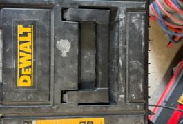 Location outil Ponceuse électrique Dewalt près de Chantepie