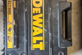 Location outil Visseuse perceuse Sans-fil Dewalt près de Chantepie