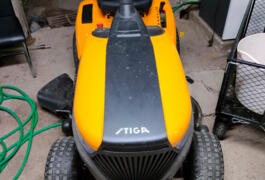 Location outil Tracteur tondeuse électrique près de Roisey