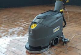 Location outil Autolaveuse électrique Karcher près de Lille