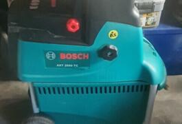 Location outil Broyeur de végetaux électrique Bosch près de Champigneulles