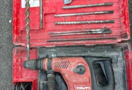 Location outil Burineur perforateur électrique Hilti près de Bouloc