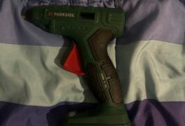 Location outil Pistolet à colle  près de Pierrefitte-sur-Seine