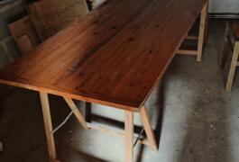 Location outil Table  près de Carentoir
