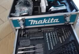 Location outil Visseuse perceuse Sans-fil Makita près de Igny