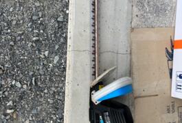Location outil Taille haie électrique Mac-allister près de Saint-Jean-de-Rives
