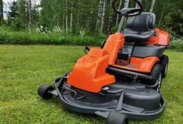 Location outil Tracteur tondeuse Thermique Husqvarna près de Saint-Martin-de-Mieux