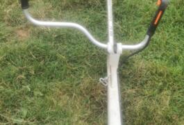 Location outil Débroussailleuse Thermique Stihl près de Fiquefleur-Équainville