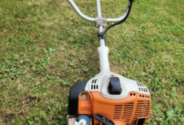 Location outil Débroussailleuse Thermique Stihl près de Tilly