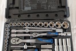 Location outil Coffret clés à douilles Coffret près de Pernes les fontaines