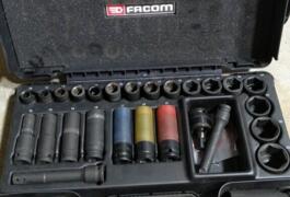 Location outil Coffret clés à douilles Coffret Facom près de Fontoy