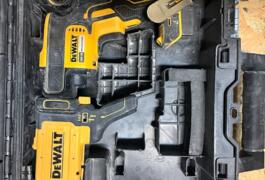Location outil Visseuse à placo électrique Dewalt près de Montpellier