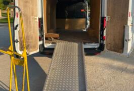 Location outil Camion plus de 10m3 près de Sennecey-le-Grand