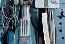 Location outil Marteau burineur électrique Bosch près de Tonnoy