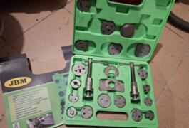 Location outil Repousse piston frein  près de Olivet