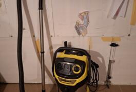Location outil Aspirateur eau poussière électrique Karcher près de Olivet