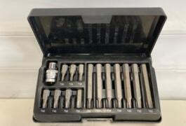 Location outil Clé spécifique Coffret près de Lezoux