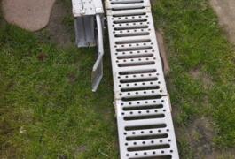 Location outil Rampe pour remorque X2  près de Coudekerque-Branche