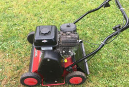 Location outil Scarificateur démousseur Thermique près de Saint-Aubin-lès-Elbeuf