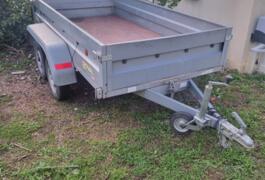 Location outil Remorque double essieux Moins de 750kg près de Croignon