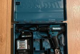 Location outil Perceuse Sans-fil Makita près de La Roche-sur-Yon