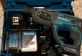 Location outil Burineur perforateur électrique Makita près de Valence