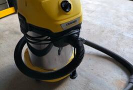 Location outil Aspirateur eau poussière électrique Karcher près de Perpignan