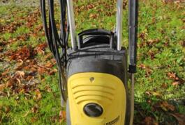 Location outil Nettoyeur haute pression électrique Karcher près de Guimps