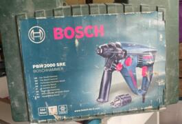 Location outil Perforateur burineur électrique Bosch près de Jargeau
