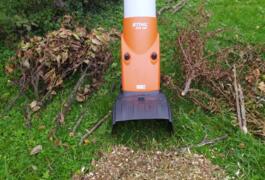 Location outil Broyeur de végetaux électrique Stihl près de Entre-deux-Guiers