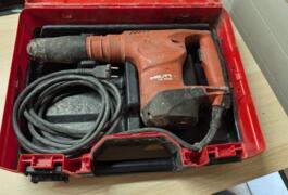Location outil Marteau piqueur électrique Hilti près de Villiers-le-Bel