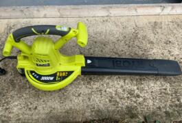 Location outil Souffleur à feuille électrique Ryobi près de Le Boulou