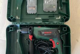 Location outil Perceuse électrique Bosch près de L'Haÿ-les-Roses