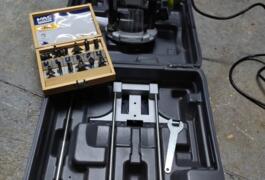 Location outil Défonceuse à bois électrique Ryobi près de Touquin