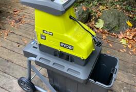 Location outil Broyeur de végetaux électrique Ryobi près de Nantes