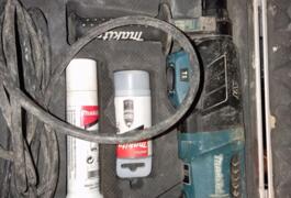 Location outil Perforateur burineur électrique Makita près de Pleumeleuc