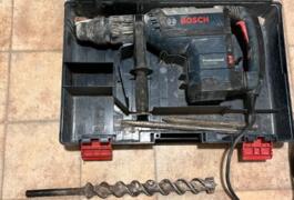 Location outil Perforateur burineur électrique Bosch près de Chavigny