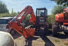 Location outil Mini pelle  près de Grandfresnoy
