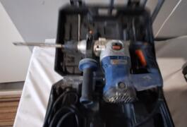 Location outil Perforateur burineur électrique près de Saint-Julien-l'Ars
