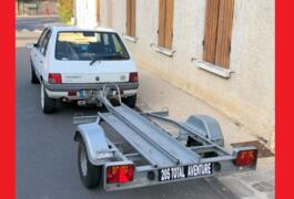 Location outil Remorque porte moto Moins de 750kg près de Beauchamp